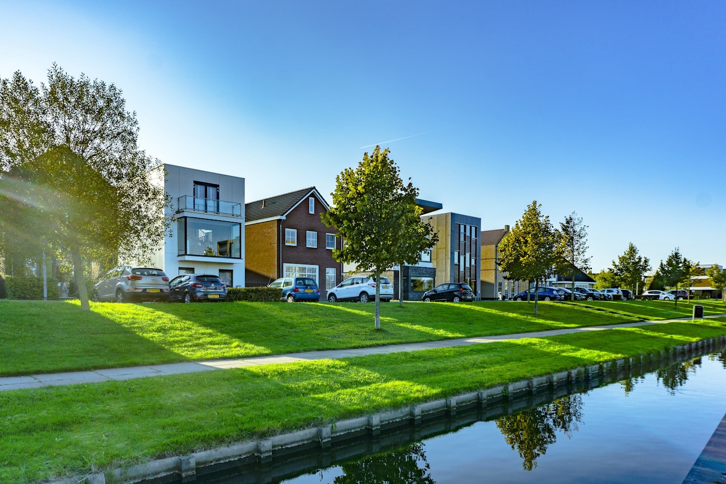 How to Evaluate Estate Agents with Confidence